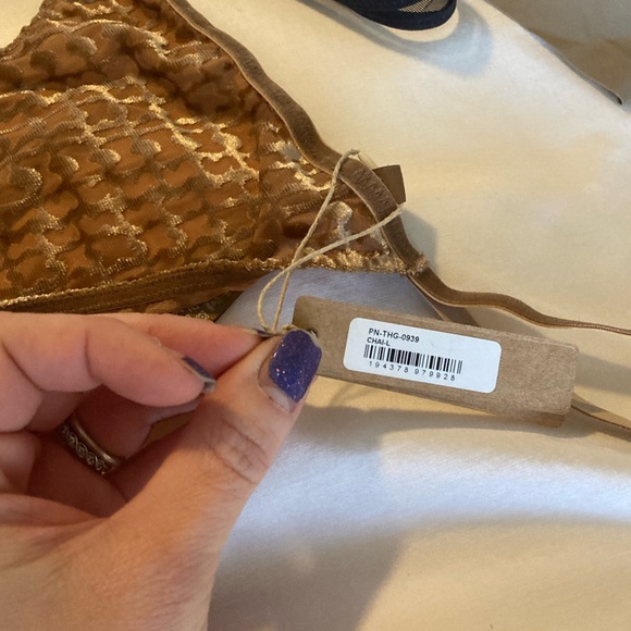 SKIMS NWT thong underwear variety bundle of three size Large - Picture 2 of 4